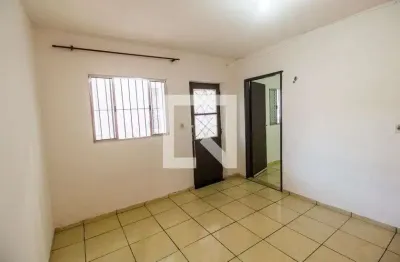 Casa com 1 quarto para alugar na Rua Safira, Vila Boa Vista, Barueri