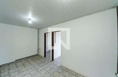 Casa com 2 quartos para alugar na Rua Catharina Benites Sanches, Aricanduva, São Paulo
