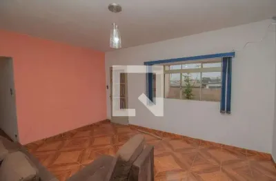 Casa com 2 quartos para alugar na Rua Amatari, Sapopemba, São Paulo