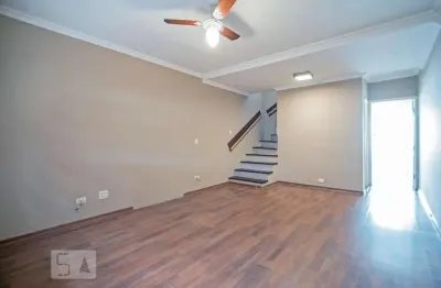 Casa com 2 quartos para alugar na Rua Professora Heloísa Carneiro, Campo Belo, São Paulo