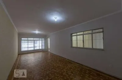 Casa com 3 quartos para alugar na Rua Cristianópolis, Mooca, São Paulo
