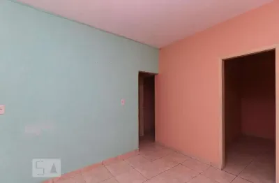 Casa com 3 quartos para alugar na Rua José Joaquim Morales, Novo Osasco, Osasco