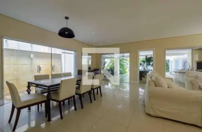 Casa / sobrado em condomínio para aluguel - barra da tijuca - marapendi, 4 quartos,  500 m² - rio de janeiro