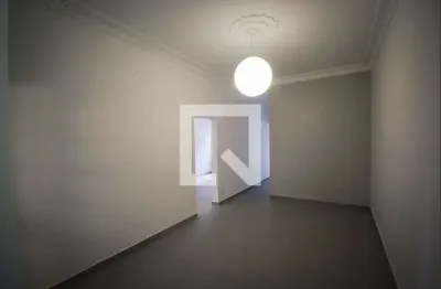 Casa com 2 quartos para alugar na Rua Castro Alves, Aclimação, São Paulo