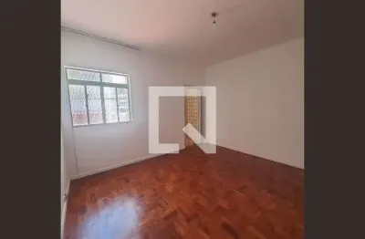 Casa com 3 quartos para alugar na Rua Dom Joaquim de Melo, Mooca, São Paulo