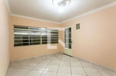 Casa com 2 quartos para alugar na Rua Cristóvão Camargo, Cangaíba, São Paulo