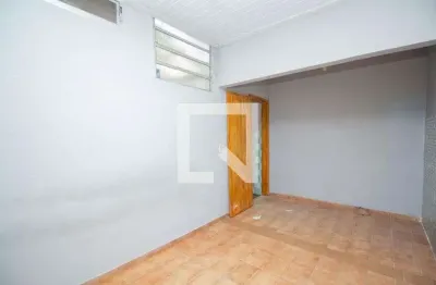 Casa para Aluguel - Vila Serralheiro, 1 Quarto,  40 m² - São Paulo