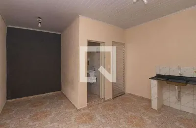 Casa com 1 quarto para alugar na Rua do Violão, Vila Sabrina, São Paulo