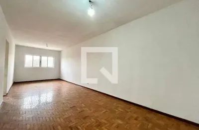 Casa com 2 quartos para alugar na Rua Hildebrando Siqueira, Jabaquara, São Paulo