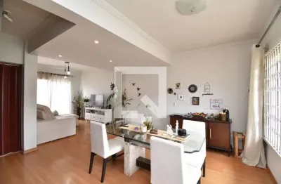 Casa para aluguel - campina do siqueira, 3 quartos,  179 m² - curitiba