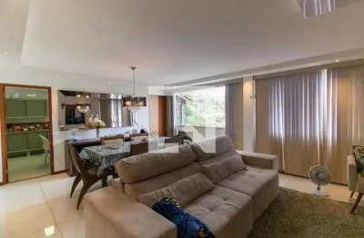 Casa com 4 quartos para alugar na Rua PY, Serra Grande, Niterói