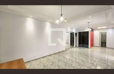 Casa com 4 quartos para alugar na Rua José Pisapio, Parque Residencial Eloy Chaves, Jundiaí