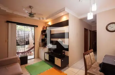 Apartamento com 3 quartos para alugar na Avenida Doutor Lycurgo Barbosa Querido, Areao, Taubaté