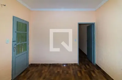 Casa com 2 quartos para alugar na Rua Divinolândia de Minas, Sapopemba, São Paulo