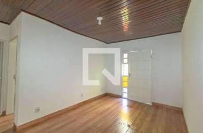 Casa com 2 quartos para alugar na Rua Amadeu Amaral, Harmonia, Canoas