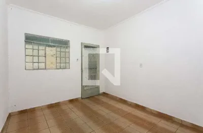 Casa com 1 quarto para alugar na Rua Cristóvão Camargo, Cangaíba, São Paulo