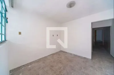 Casa com 1 quarto para alugar na Rua Eusébio de Queirós, Vila Luzita, Santo André