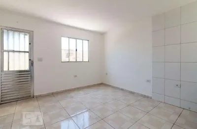 Casa com 2 quartos para alugar na Avenida Laranja da China, Vila Jacuí, São Paulo