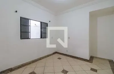 Casa com 1 quarto para alugar na Rua Imbaúva, Parque Viana, Barueri