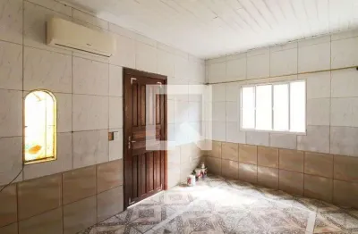 Casa com 3 quartos para alugar na Rua Bartolomeu de Gusmão, Mato Grande, Canoas