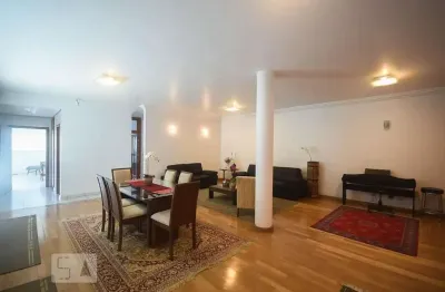 Casa com 4 quartos para alugar na Rua João da Cruz Melão, Morumbi, São Paulo