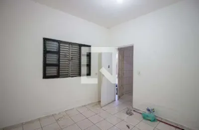 Casa com 2 quartos para alugar na Avenida Itaquera, Cidade Líder, São Paulo