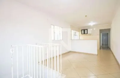 Casa com 2 quartos para alugar na Rua Paulista, Novo Osasco, Osasco