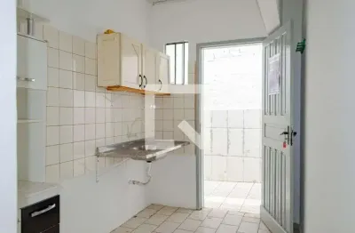 Kitnet / stúdio para aluguel - trindade, 1 quarto,  15 m² - florianópolis