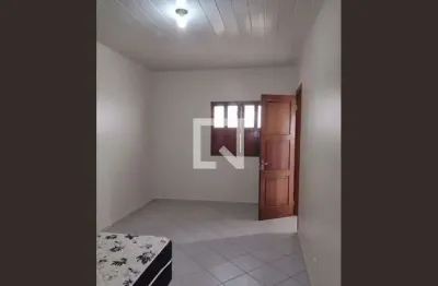 Casa com 1 quarto para alugar na Rua São Januário, Jacutinga, Mesquita