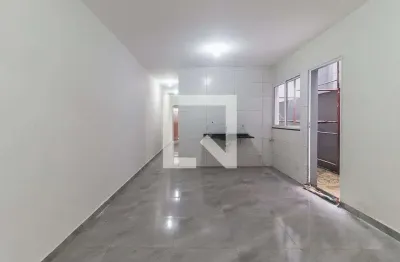 Apartamento com 3 quartos para alugar na Rua Felipe Camarão, Vila Áurea, Poá