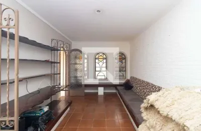 Casa com 4 quartos para alugar na Rua Amaíba, Água Fria, São Paulo