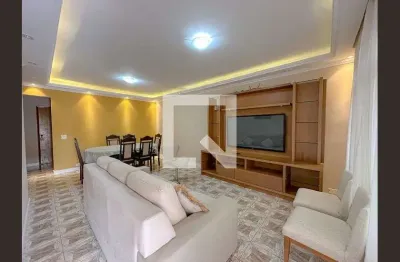 Casa com 3 quartos para alugar na Rua Mundo Novo, Vila Romana, São Paulo