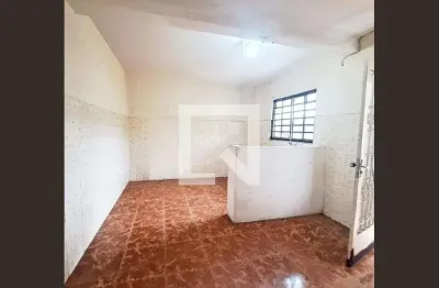 Casa com 2 quartos para alugar na Rua Gago Coutinho, Vila Yara, Osasco