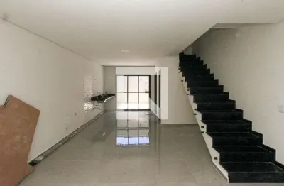 Casa com 3 quartos para alugar na Rua Ângelo Pavan, Vila Carrão, São Paulo