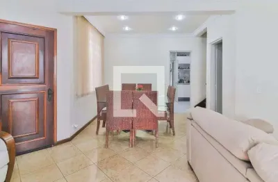 Casa com 3 quartos para alugar na Rua Alarico Franco Caiubi, Jaguaré, São Paulo