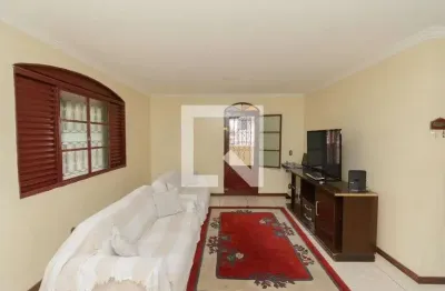 Casa com 3 quartos para alugar na Rua Norberto Mayer, Eldorado, Contagem