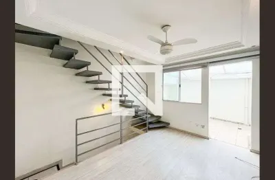 Casa com 2 quartos para alugar na Rua Agostinho Navarro, Novo Osasco, Osasco