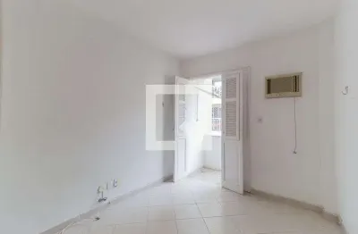 Kitnet / stúdio para aluguel - catete, 1 quarto,  23 m² - rio de janeiro