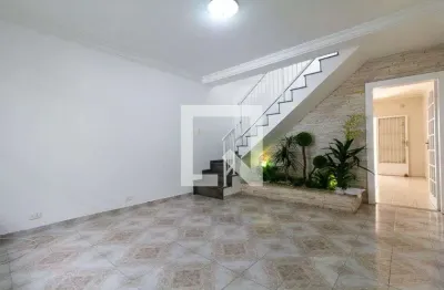 Casa com 3 quartos para alugar na Rua Antúrios, Vila Carrão, São Paulo