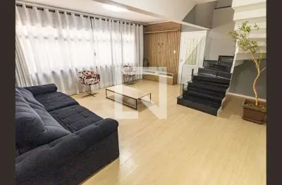 Casa com 3 quartos para alugar na Rua Chamantá, Mooca, São Paulo