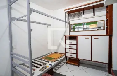 Casa / sobrado em condomínio para aluguel - centro , 1 quarto,  16 m² - niterói