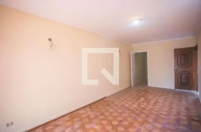 Casa com 3 quartos para alugar na Rua Serranos, Saúde, São Paulo