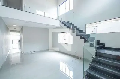 Casa para aluguel - heliópolis, 4 quartos,  255 m² - belo horizonte