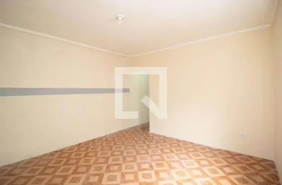 Casa com 2 quartos para alugar na Rua Geishofer, Picanço, Guarulhos