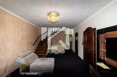 Casa com 3 quartos para alugar na Rua Jurubeba, Vila Alzira, São Paulo