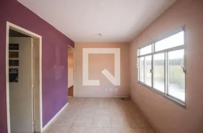 Casa com 2 quartos para alugar na Rua Mário de Araújo, Centro, Nilópolis