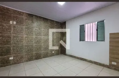 Casa com 1 quarto para alugar na Rua Francisco Masini, Vila Luzita, Santo André