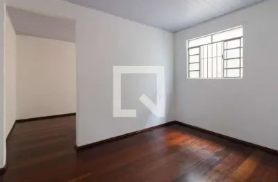 Casa com 1 quarto para alugar na Rua Alonso Peres, Vila Sabrina, São Paulo