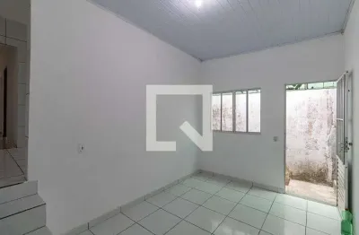 Casa com 2 quartos para alugar na Rua Justiniano da Cruz, Itaquera, São Paulo