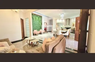 Casa com 5 quartos para alugar na Rua Pau Brasil, Várzea, Lagoa Santa